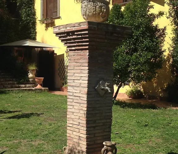 La Culla Dei Castelli Romani Bed and Breakfast 4*